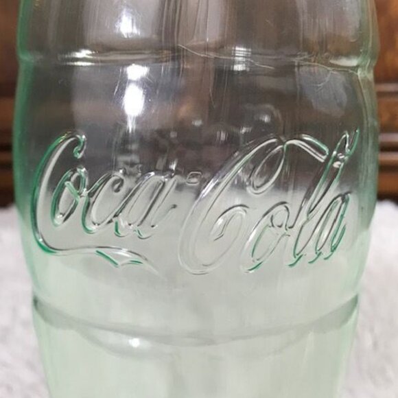 Coca-Cola Plastic Screw Top Coin Bank - Picture 3 of 9
